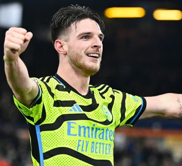 Declan Rice saved Arsenal's top 1 spot with a late header