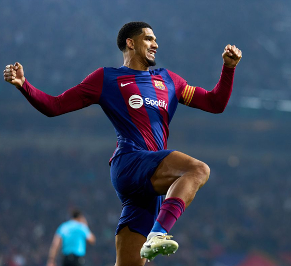 التغيرات التي تحدث في نادي برشلونة 