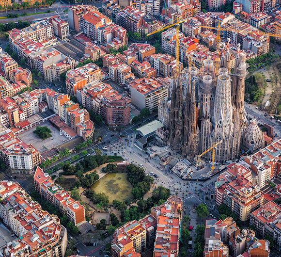 اماكن رائعة يمكن ان تزورها في برشلونة