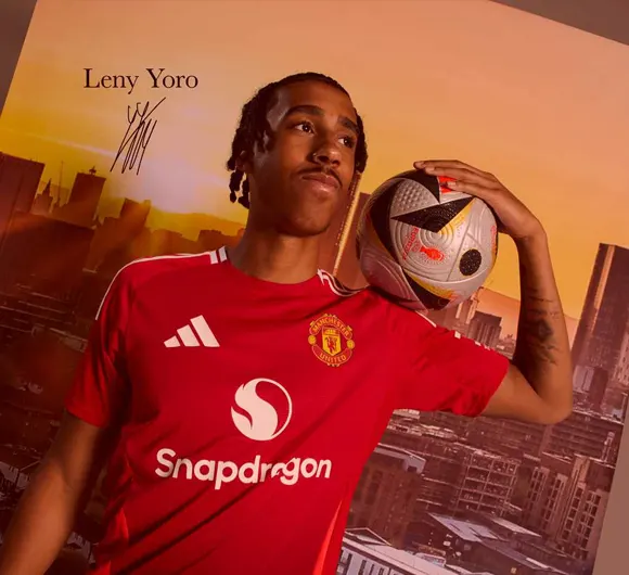 Leny Yoro: Manchester United New Signing out for ‘About Three Months’ Due to Foot Surgery