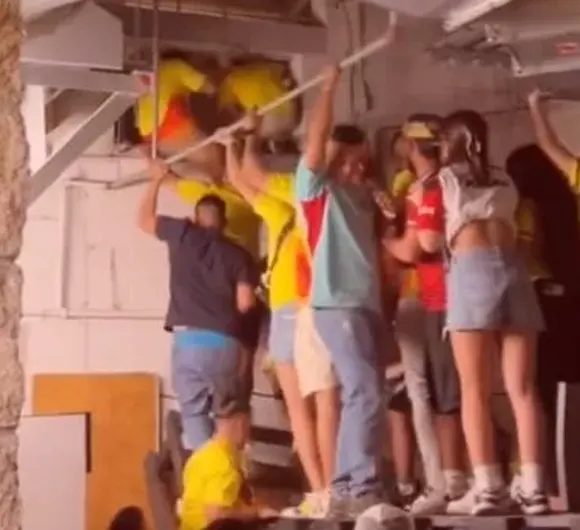 Colombian Fans Invade the Copa America Final Stadium Through Air Conditioning System
