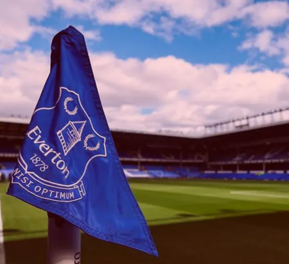 محادثات استحواذ إيفرتون مع مجموعة فريدكين تنتهي بدون صفقة