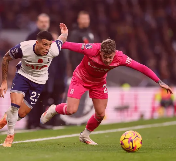 Tottenham Hotspur 1-2 Ipswich Town: Szmodics and Delap Secure Ipswich's First Premier League Win in 22 Years