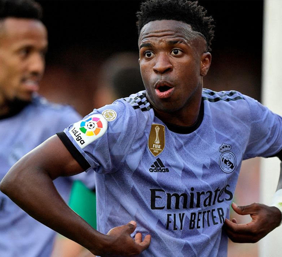 مواجهة العنصرية في كرة القدم